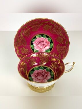 Paragon England Double Warrant Floating Rose Teacup Saucer Red Gold Vtg Floral